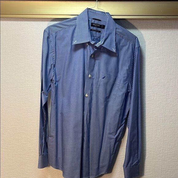 EUC Nautica Men's Shirt - Picture 1 of 7